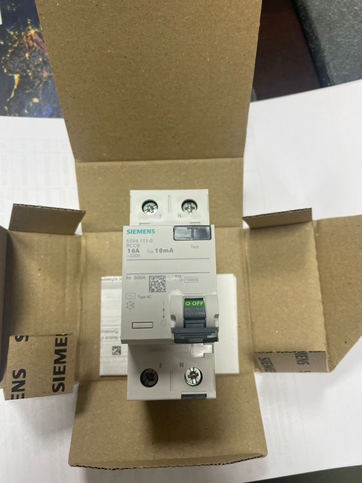 SIEMENS 5SV4111-0 1X16A 10MA 1F+N TİP-AC KAÇAK AKIM RÖLESİ