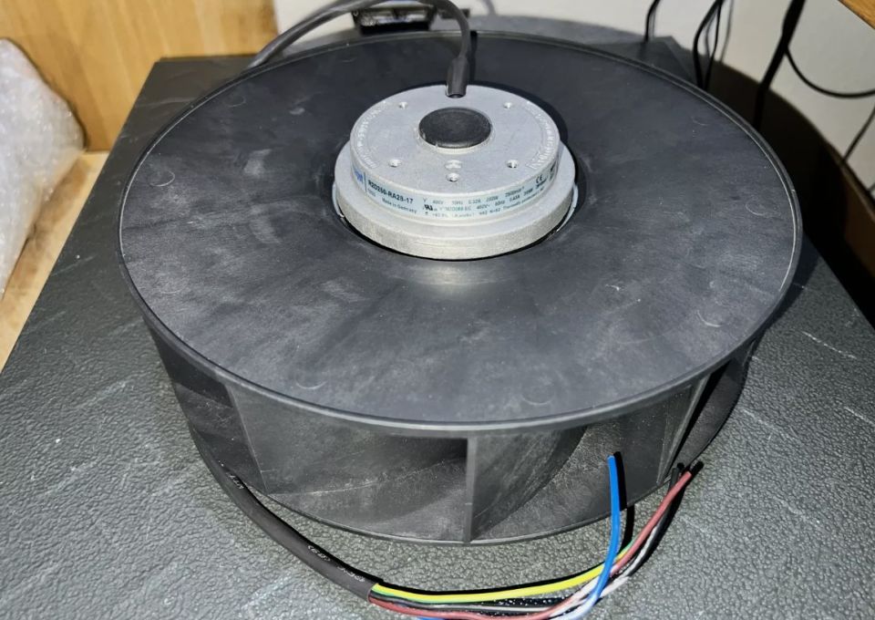 EBMPAPST R2D250-RA28-17 FAN