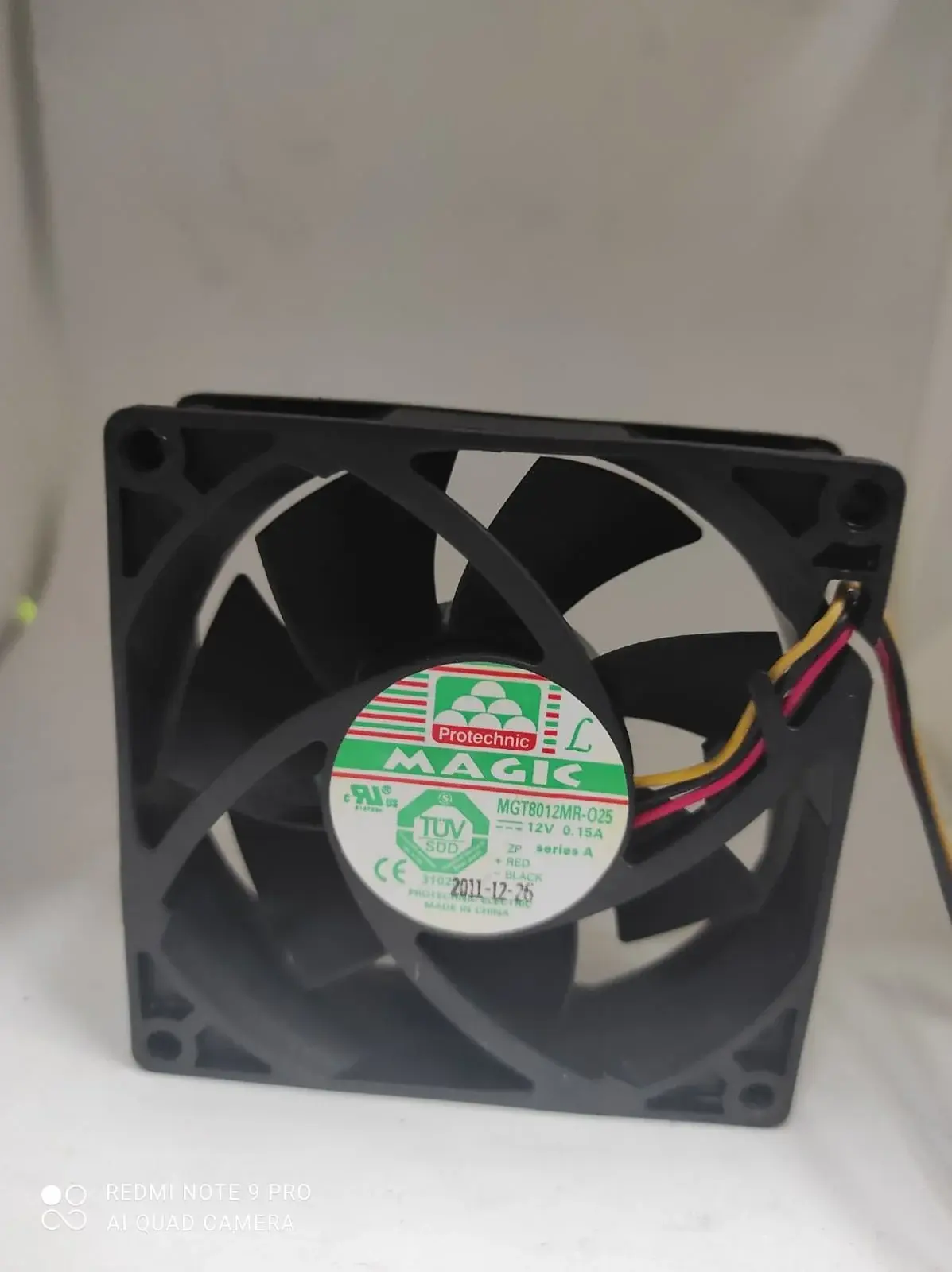 MAGIC MGT8012MR-025 FAN
