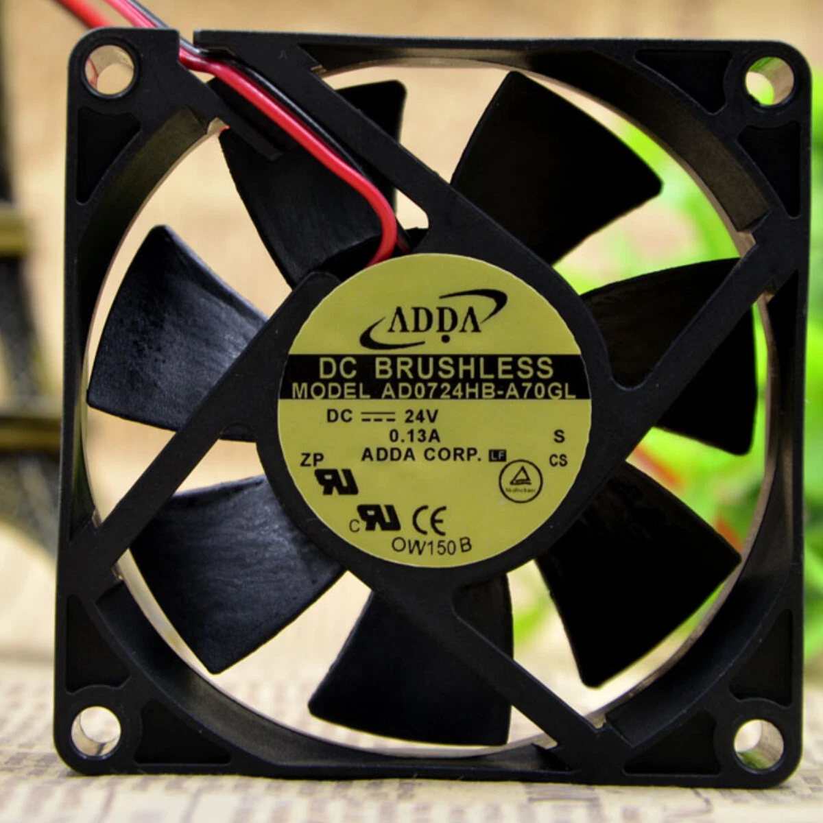 ADDA AD0724HB-A70GL-LF Aksiyel Fan 70x70x25mm 24V DC