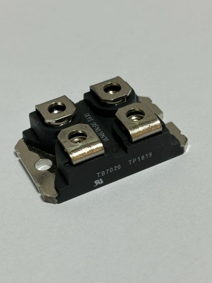 IXYS IXFN130N30 MODÜL