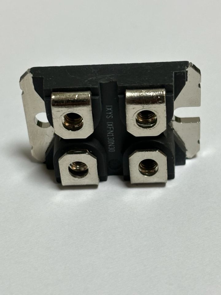 IXYS IXFN130N30 MODÜL