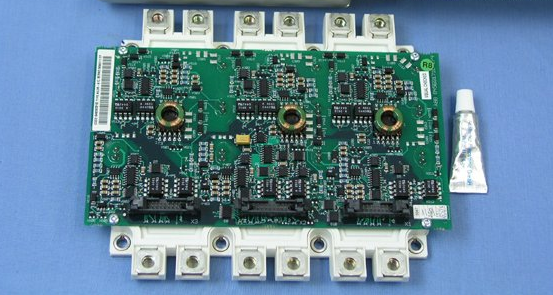 FS450R17KE3 /AGDR-71C S IGBT MODÜLÜ + ABB İNVERTER İÇİN SÜRÜCÜ