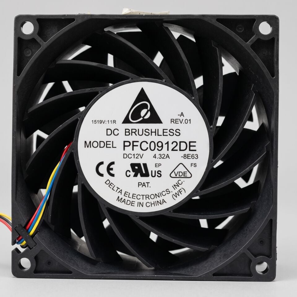 Delta Electronics PFC0912DE 12V DC Kare Fan